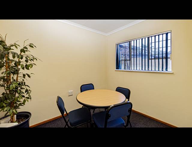 384M² OFFICE TO LET IN FERNDALE